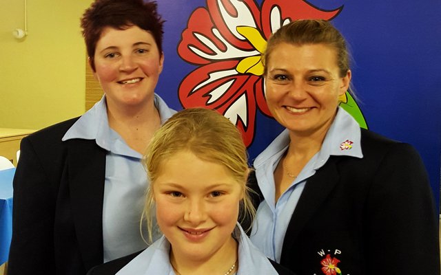 Die gedugte Dame WP-span, met voor Karla Rautmann en agter vlnr Juanita van Zyl en Amanda van Staden